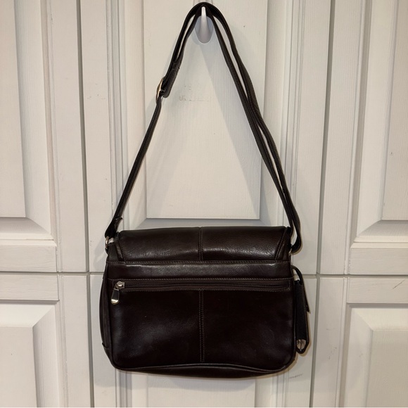 Cape Cod Leather Crossbody Bag - Picture 3 of 7